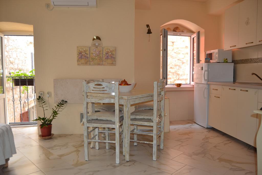 Sea Paradise Apartment بودفا الغرفة الصورة